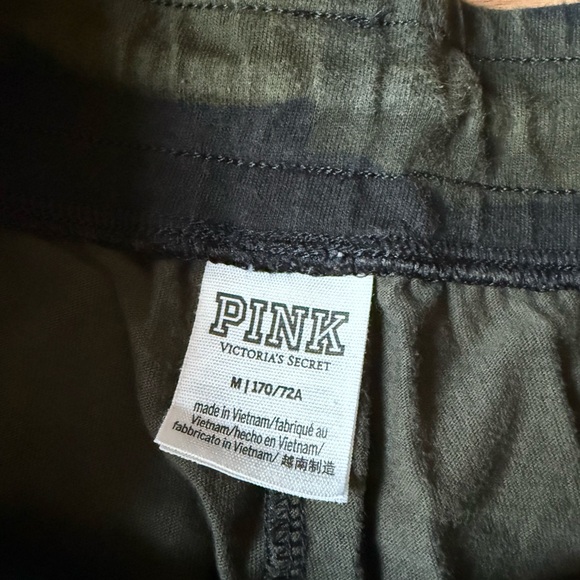 Victoria Secret PINK Camo Sweatpants Women’s Size Medium - Picture 5 of 5